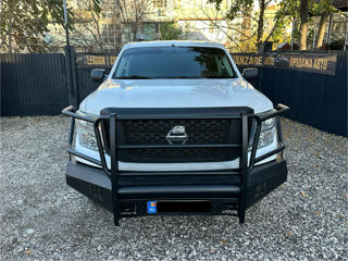 Nissan Titan foto 2