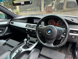 BMW 5 Series foto 15