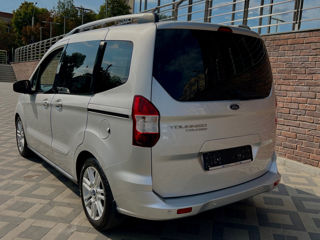 Ford Tourneo Courier