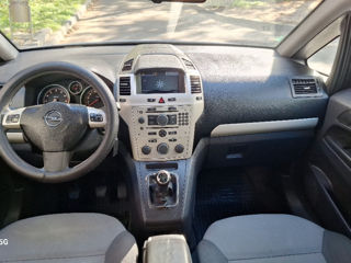 Opel Zafira foto 8