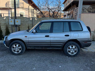 Toyota Rav 4 foto 2