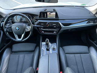 BMW 5 Series foto 9