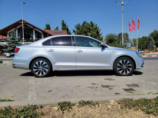 Volkswagen Jetta foto 1