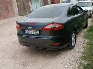 Ford Mondeo foto 3