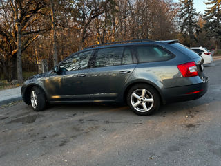 Skoda Octavia foto 3