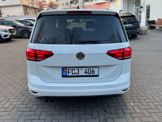 Volkswagen Touran foto 7