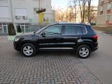 Volkswagen Tiguan foto 2