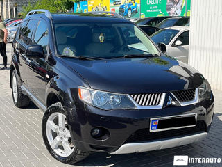 Mitsubishi Outlander foto 3