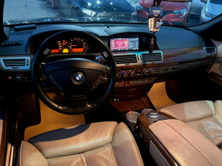 BMW 7 Series foto 11