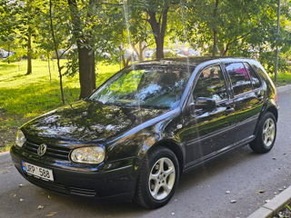 Volkswagen Golf foto 1