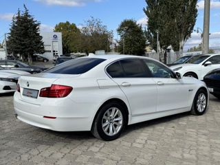 BMW 5 Series foto 3