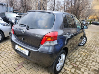 Toyota Yaris foto 3