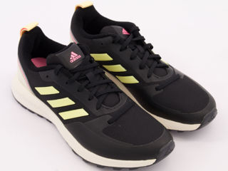 Ghete Adidas. Noi foto 2