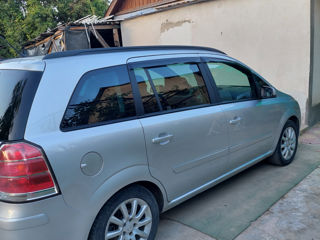 Opel Zafira foto 5