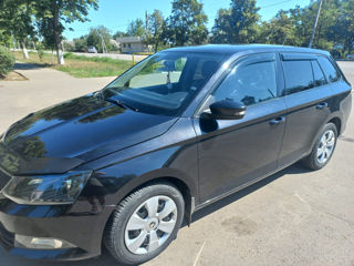 Skoda Fabia foto 2