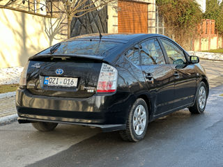 Toyota Prius foto 6