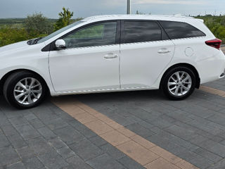 Toyota Auris foto 3