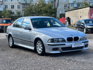 BMW 5 Series foto 5