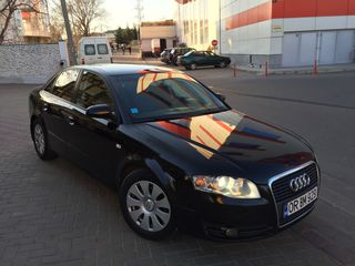 Audi A4 foto 1