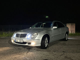 Mercedes E-Class foto 4