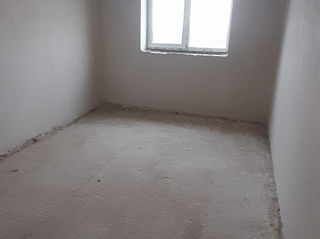 Apartament cu 2 camere, 61 m², Botanica, Chișinău foto 2