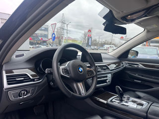 BMW 7 Series foto 14