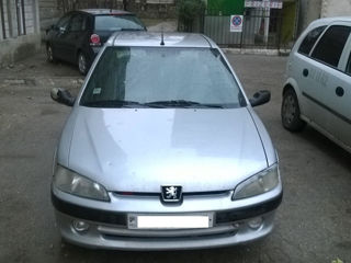 Peugeot 106 foto 1