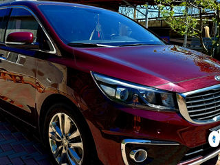 KIA Carnival foto 3