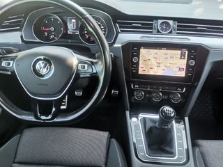 Volkswagen Passat foto 3