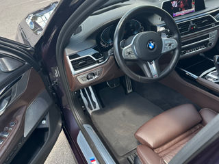 BMW 7 Series foto 8