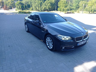 BMW 5 Series foto 7