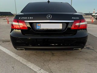 Mercedes E-Class foto 4