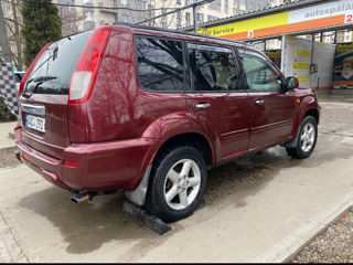 Nissan X-Trail foto 3