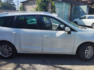 Renault Grand Scenic foto 3