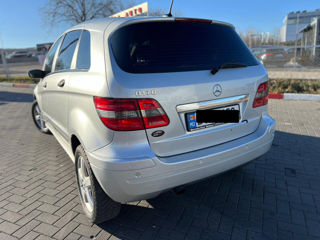 Mercedes B-Class foto 5