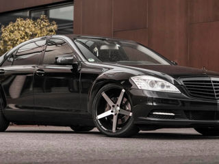 Mercedes S-Class