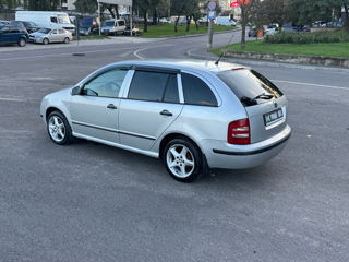 Skoda Fabia foto 8