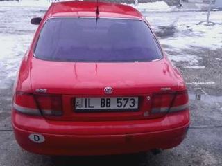 Mazda 626 foto 3