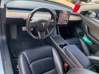 Tesla Model 3 foto 9