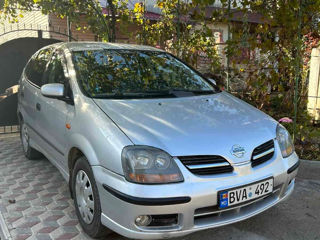 Nissan Almera Tino foto 3