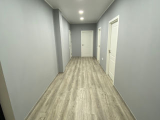 Apartament cu 2 camere, 82 m², Botanica, Chișinău foto 18