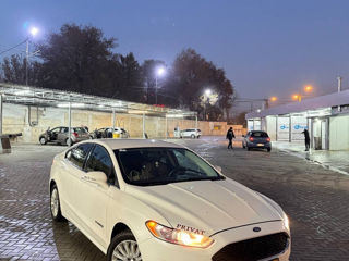 Ford Fusion foto 2