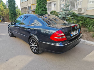 Mercedes E-Class foto 6