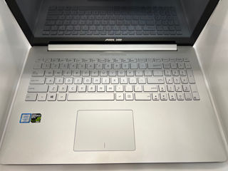 Asus Zenbook Pro 4K foto 3