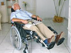 Многофункциональная  комфортная инвалидная коляска с пультом управления!