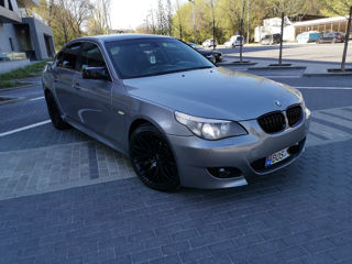 BMW 5 Series foto 2