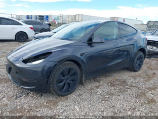 Tesla Model Y foto 2