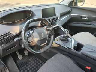 Peugeot 5008 foto 4