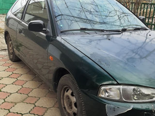 Mitsubishi Colt foto 7