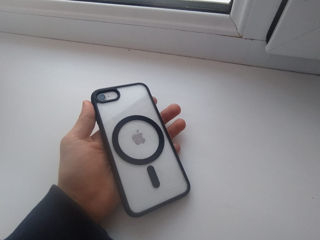 Vând iPhone SE (2020)